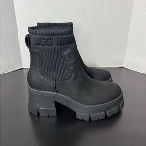 UGG Brooklyn Chelsea Boots